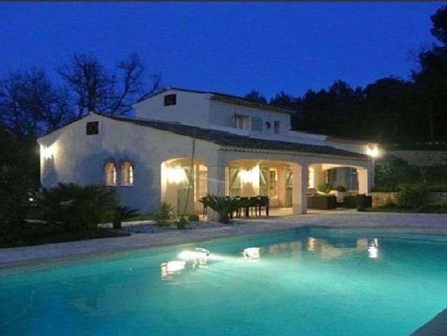 VILLA TRÈS CONFORTABLE A 10 MN DU PALAIS DES FESTIVALS