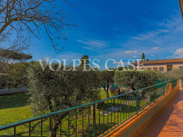 Villa trifamiliare in affitto a Roma in zona Prato Lauro Prato Lauro.