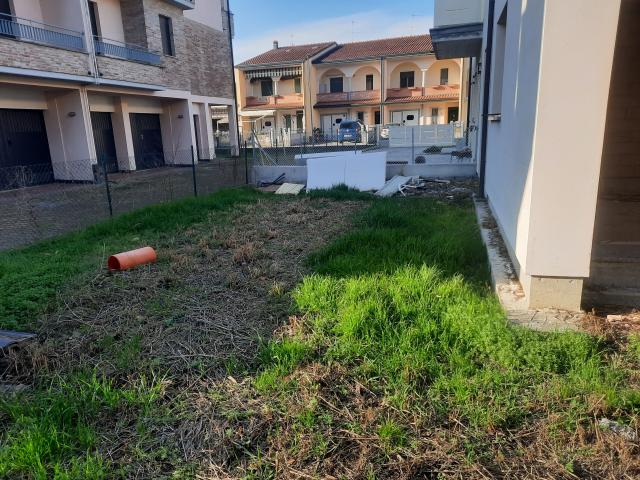 Villa trifamiliare in vendita a Bagnara Di Romagna