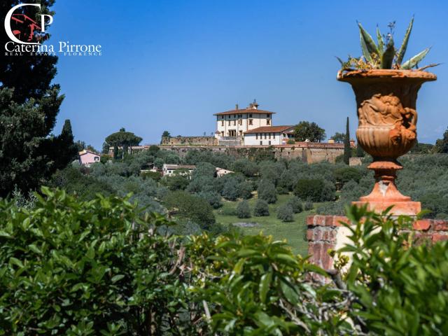 Villa unifamigliare di 250 mq a Firenze