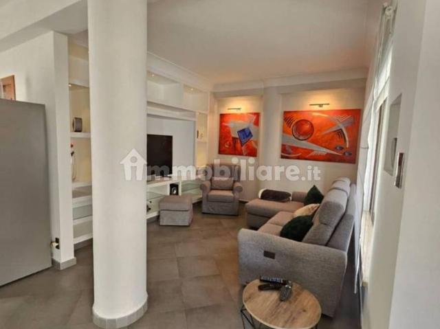 Villa unifamiliare 245 m², Mondello Valdesi, Palermo