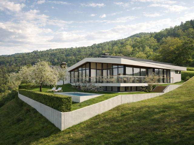 Villa unifamiliare con piscina