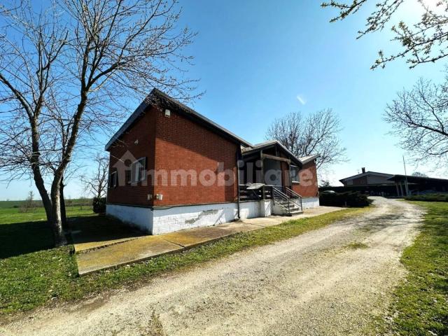 Villa unifamiliare, buono stato, 100 m², Poirino