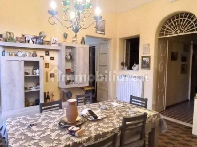 Villa unifamiliare, buono stato, 150 m², Nicolosi