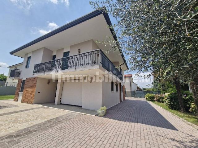 Villa unifamiliare, buono stato, 220 m², Centro, Carmignano di Brenta
