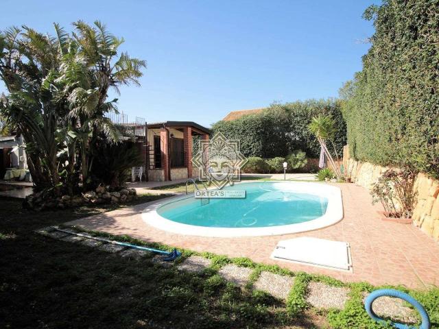 Villa unifamiliare in affitto a Siracusa