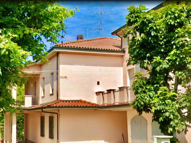 Villa unifamiliare in vendita a Modena