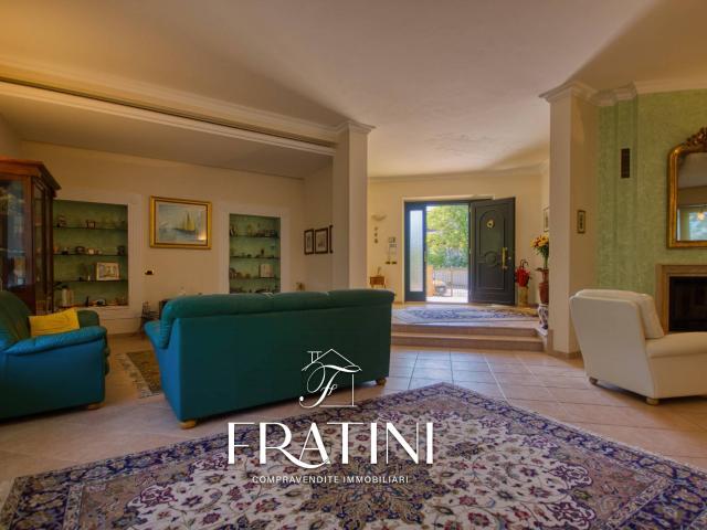 Villa Unifamiliare in vendita a Monterubbiano, Rubbianello