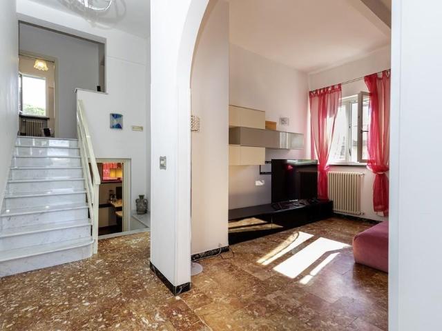 Villa unifamiliare in vendita a Montignoso