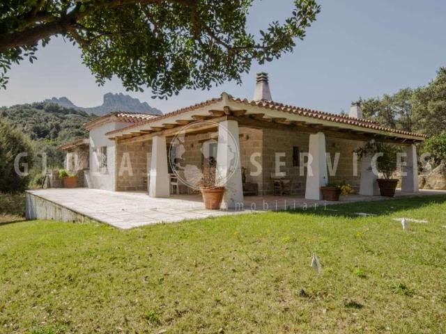 Villa unifamiliare in vendita a Olbia