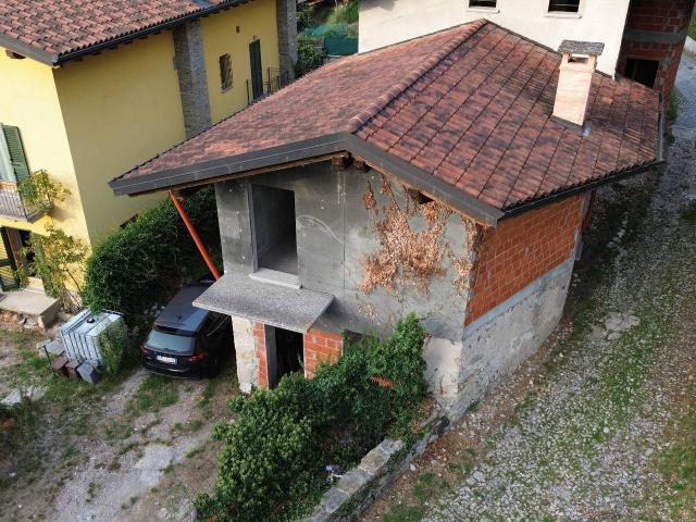 Villa unifamiliare in vendita a Orino