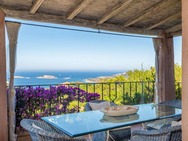 Villa unifamiliare in vendita a Arzachena