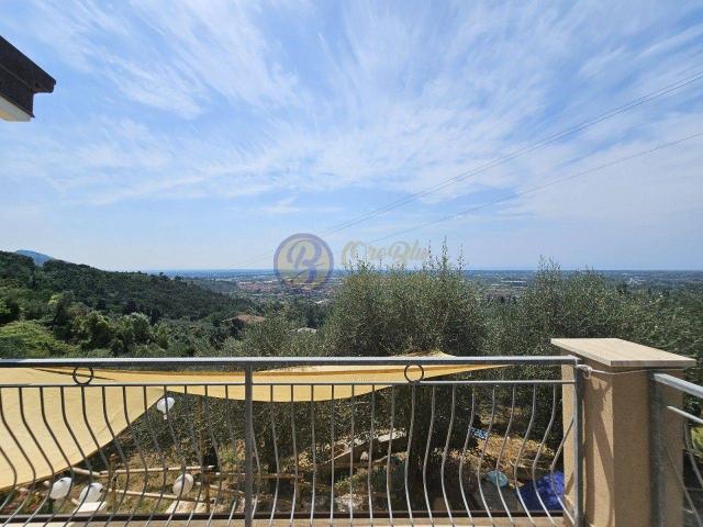 Villa unifamiliare in vendita a Camaiore