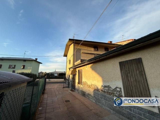 Villa unifamiliare in vendita a Castelli Calepio
