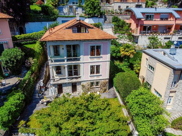 Villa unifamiliare in vendita a Como
