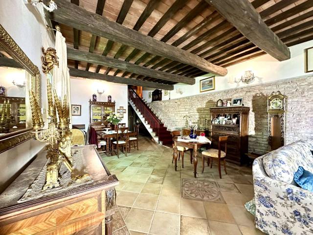 Villa unifamiliare in vendita a Fossato Di Vico