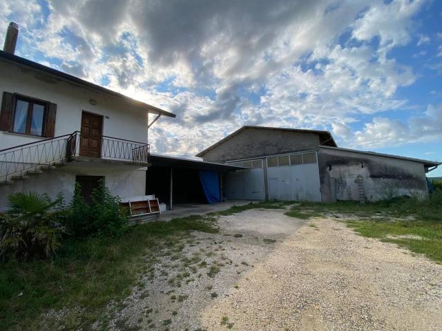 Villa unifamiliare in vendita a Palazzolo Dello Stella