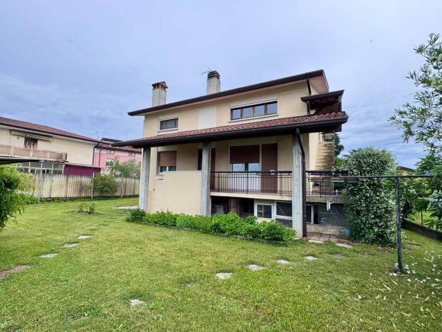 Villa unifamiliare in vendita a Povoletto