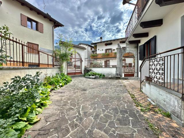 Villa unifamiliare in vendita a Resia