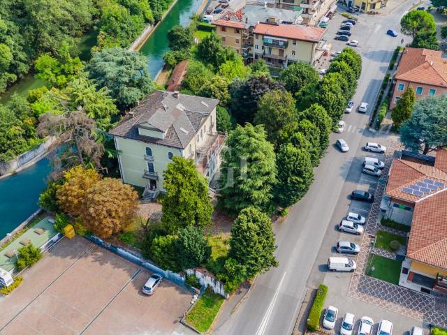 Villa unifamiliare in vendita a Roe' Volciano