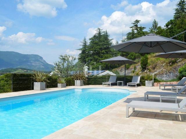 Villa unifamiliare in vendita a Rovereto