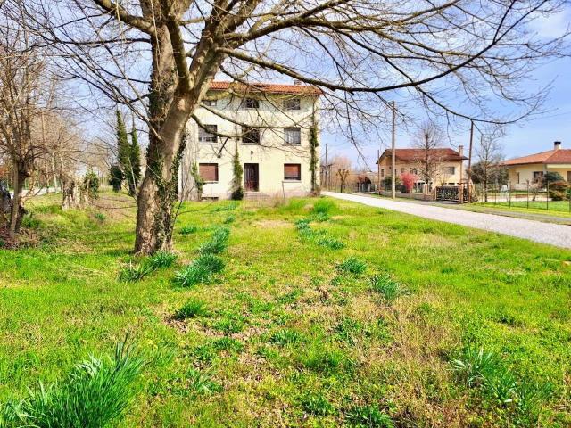 Villa unifamiliare in vendita a Sesto Al Reghena