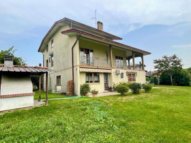 Villa unifamiliare in vendita a Sesto Al Reghena
