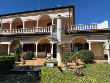 Villa in vendita a Siracusa