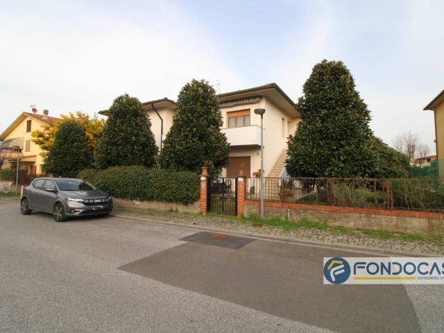 Villa unifamiliare in vendita a Vicopisano, San Giovanni alla Vena