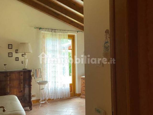 Villa unifamiliare, ottimo stato, 510 m², Galliate Lombardo