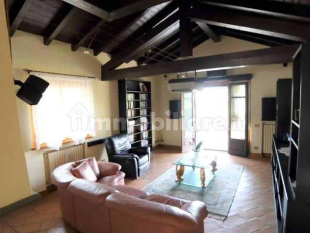 Villa unifamiliare, ottimo stato, 510 m², Galliate Lombardo