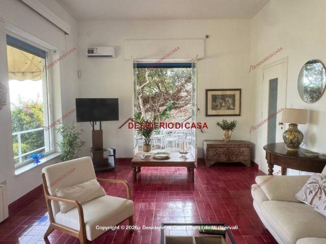 Villa unifamiliare Lungomare Cristoforo Colombo 489, Vergine Maria, Palermo