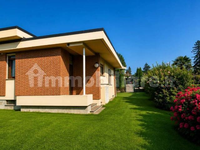 Villa unifamiliare, nuova, 120 m², Centro, Stresa