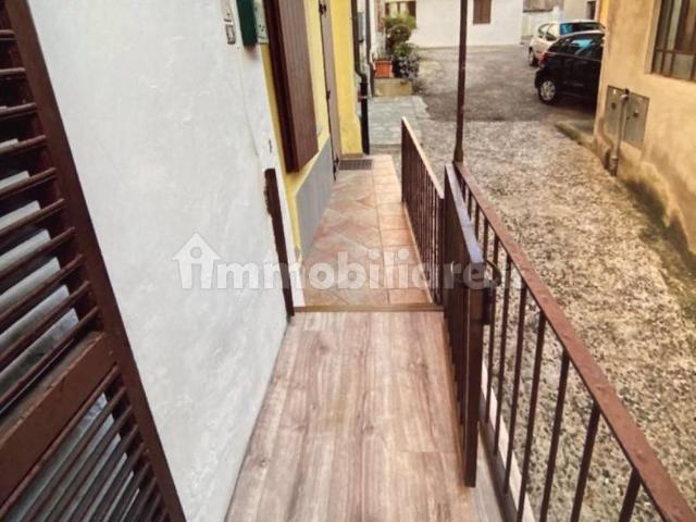Villa unifamiliare Strada Cantone Caneparo 13, Vandorno, Piazzo, Cossila, Biella