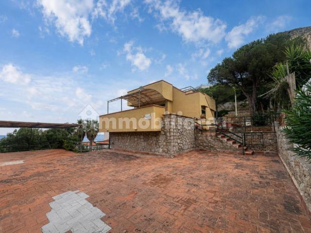 Villa unifamiliare Strada Comunale Mongerbino, Mongerbino, Catalfano, Bagheria