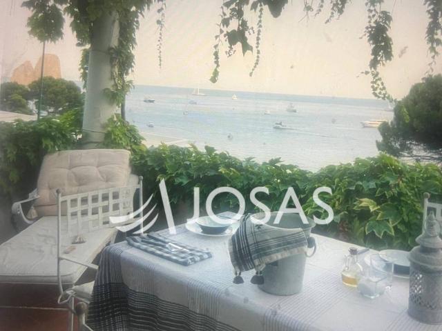 Villa unifamiliare Strada Provinciale Marina Piccola di Capri 2, Centro, Capri