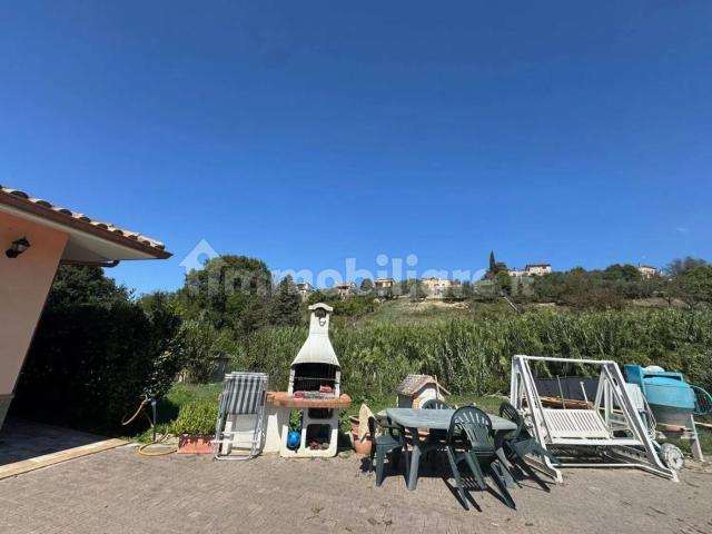 Villa unifamiliare Strada Provinciale Ponte delle Tavole, Palombara Sabina