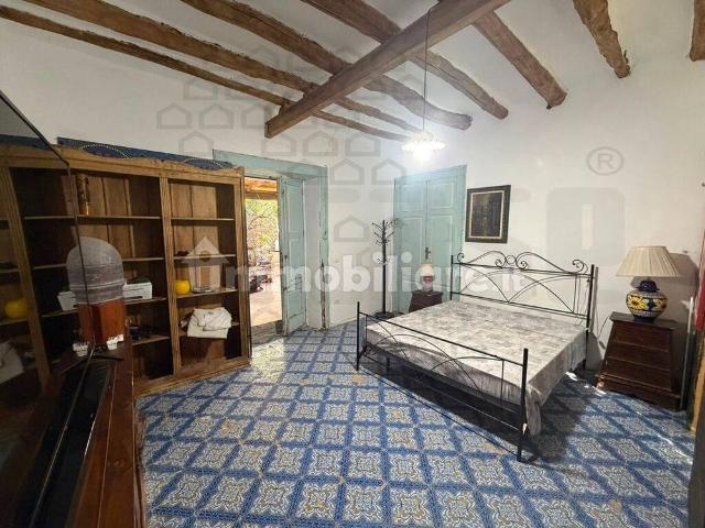 Villa unifamiliare Pollara, Pollara, Malfa