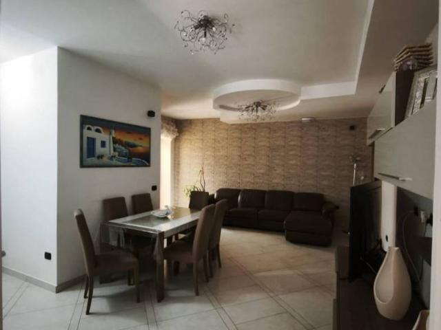 Villa unifamiliare piazza Margherita, Chiaiano, Napoli