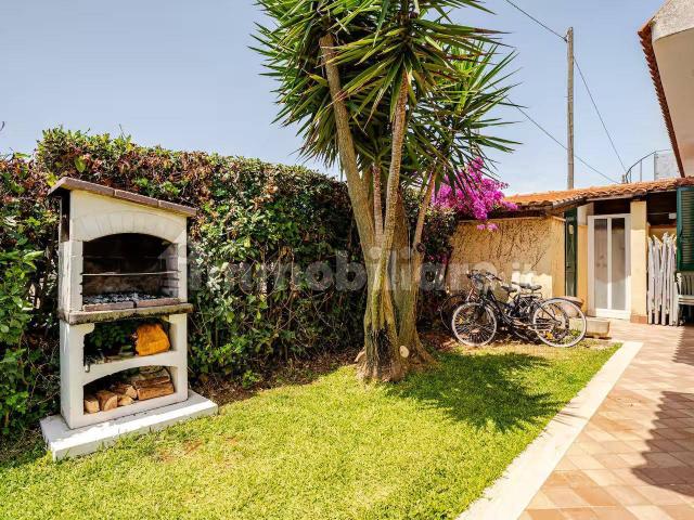Villa unifamiliare traversa 23, Litoranea Terracina San Felice, Terracina