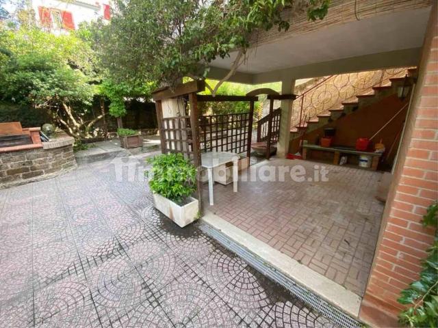 Villa unifamiliare via Montenero, 32, Prato del Mare, Perazzeta, Santa Marinella