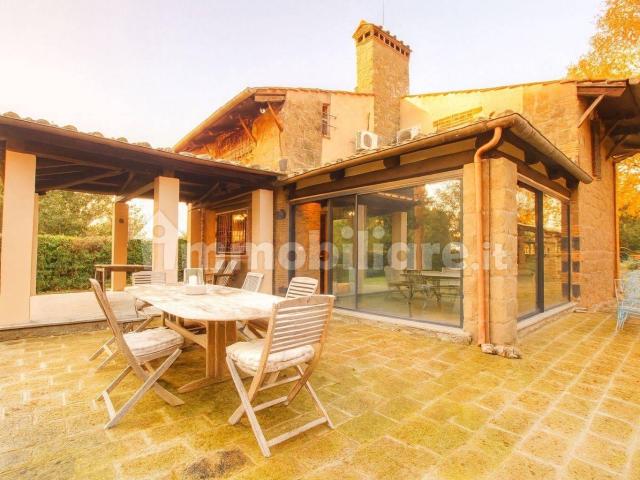Villa unifamiliare via Adige, Trevignano Romano