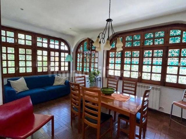 Villa unifamiliare via Afrodite, 6, Mondello Valdesi, Palermo