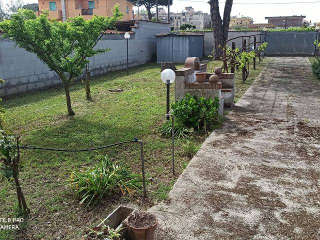 Villa unifamiliare via Basento 12, Ponserico, Cretarossa, Nettuno