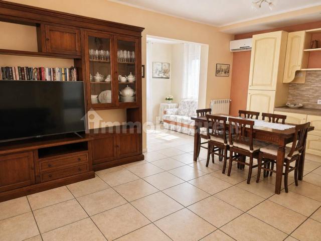 Villa unifamiliare via Cervio, Fossignano, Aprilia
