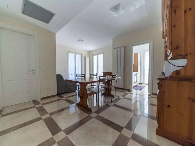 Villa unifamiliare via Colombera, 12, Centro, Diano Marina
