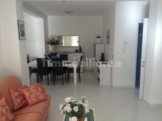 Villa unifamiliare via Duca d'Aosta, Centro, Forte dei Marmi