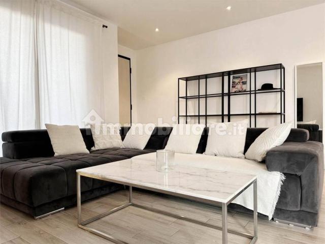 Villa unifamiliare via dei Colli 10, Lonato, Lonato del Garda
