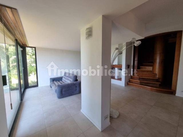 Villa unifamiliare via dei Massoni, Bolognese, Firenze