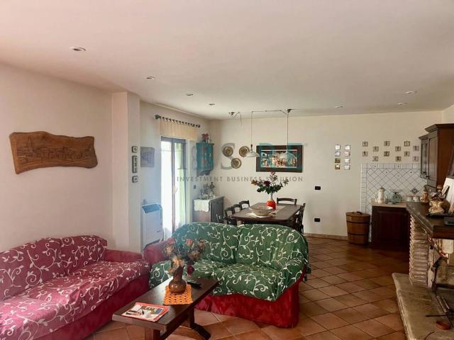 Villa unifamiliare via del lavatoio, Centro, Leonessa